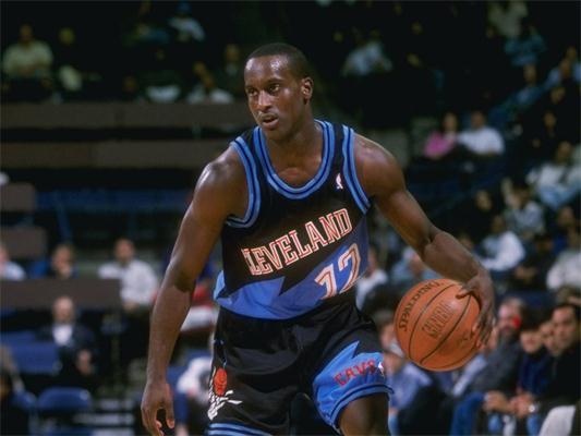 体育CBA:全员上阵 青岛男篮113-96客胜宁波男篮