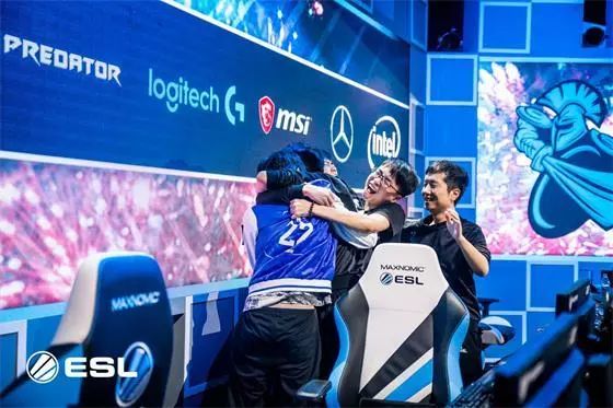 斯的密集防 斯的密集防