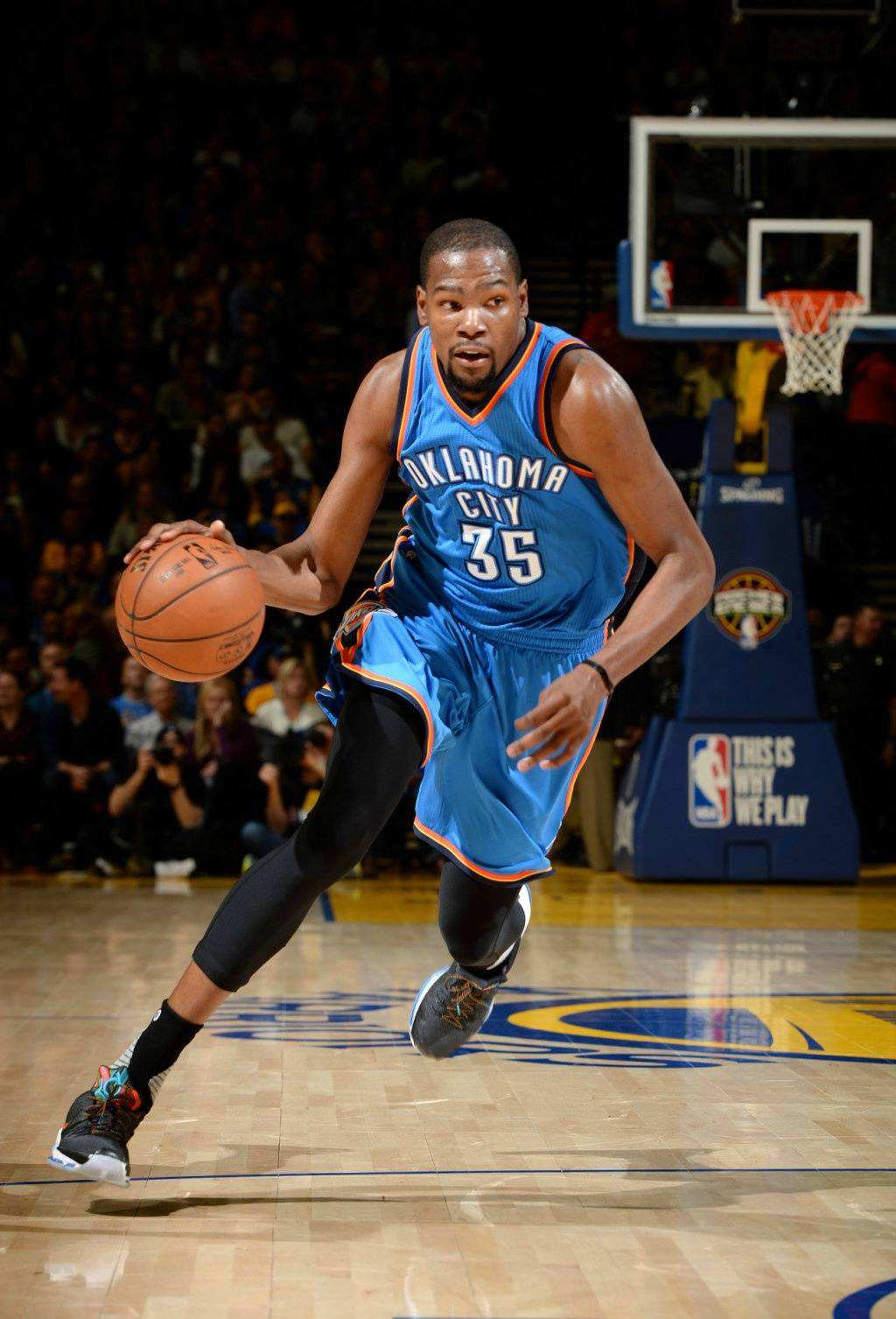 国足vs澳大利亚平均年龄对比：国足.岁，澳大利亚.岁.